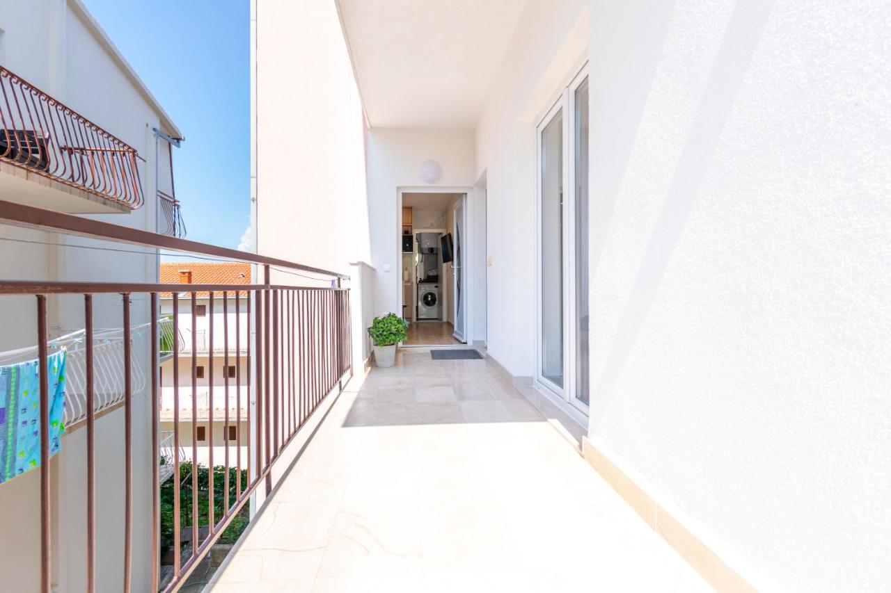 Apartmani Zora Makarska Exterior photo