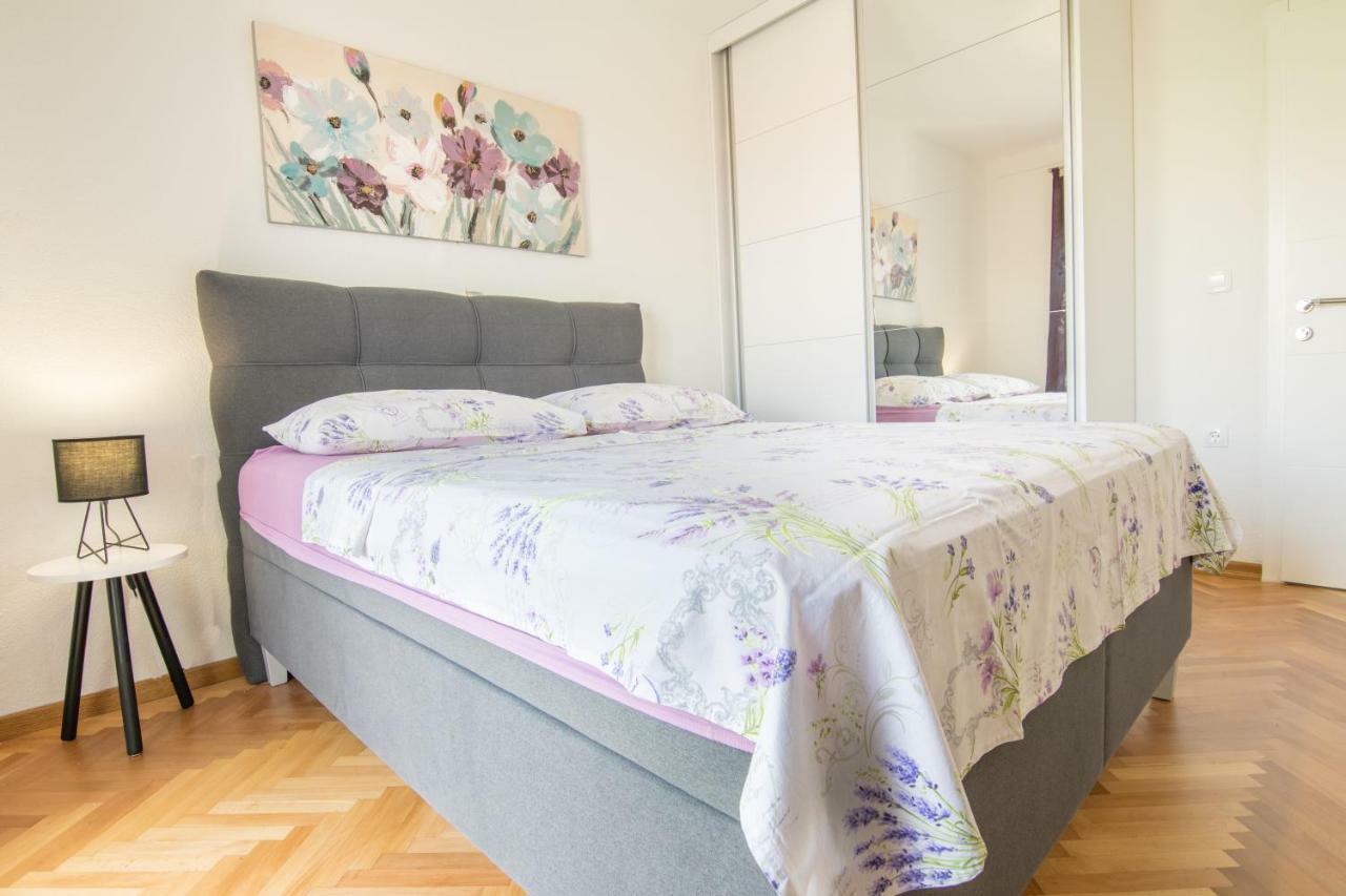 Apartmani Zora Makarska Exterior photo