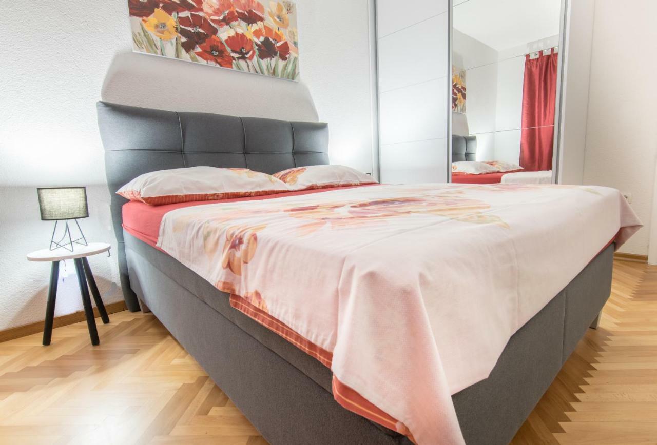 Apartmani Zora Makarska Exterior photo